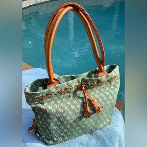 💚🔥DOONEY & BOURKE🔥💚Vintage Spearmint Green Satchel